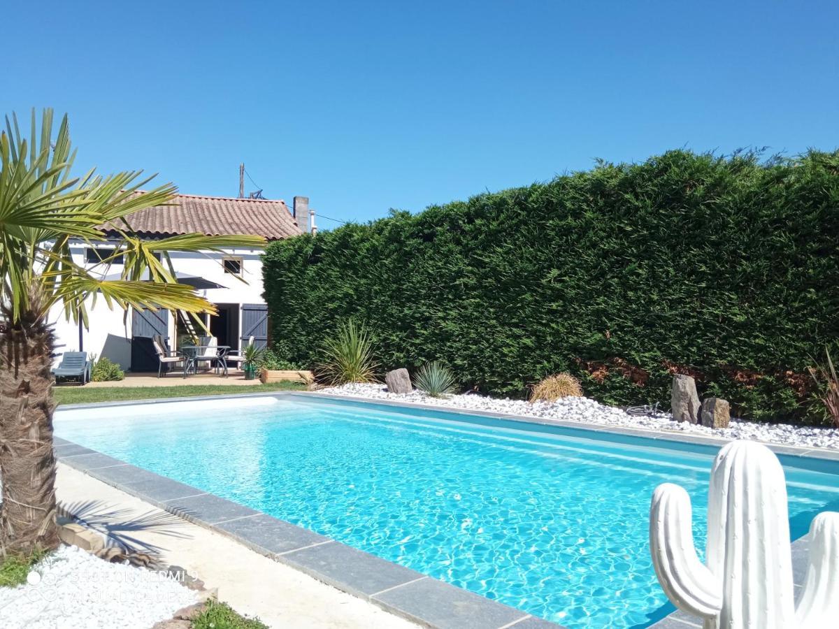 Mas Des Vignes Piscine Chauffee Bed & Breakfast Le Champ-Saint-Pere Exterior foto