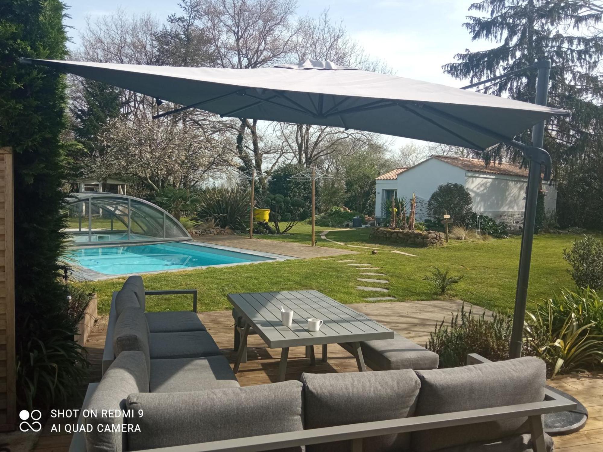 Mas Des Vignes Piscine Chauffee Bed & Breakfast Le Champ-Saint-Pere Exterior foto