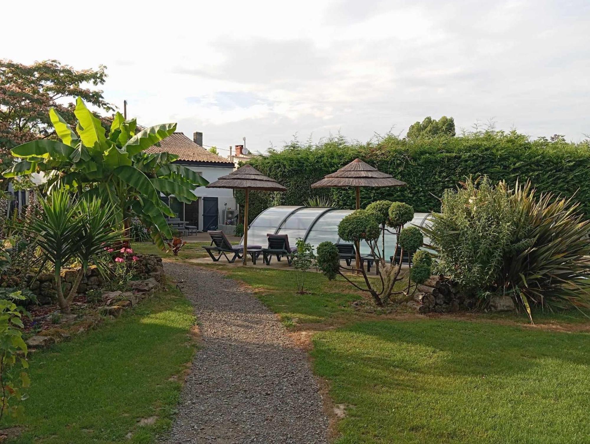 Mas Des Vignes Piscine Chauffee Bed & Breakfast Le Champ-Saint-Pere Exterior foto